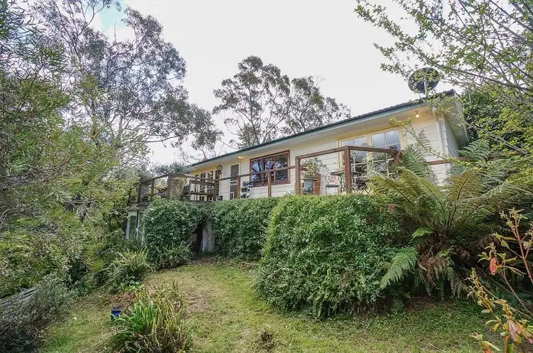 17 Boronia Road, Bullaburra NSW 2784