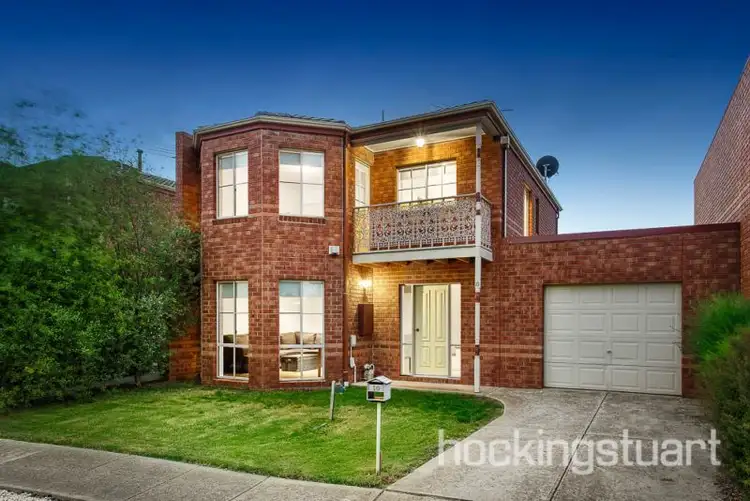 10 Waterford Way, Melton West VIC 3337