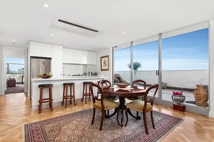 701/91-93 Tram Road, Doncaster VIC 3108