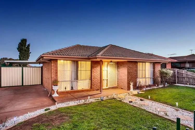 57 Walsingham Crescent, Kurunjang VIC 3337