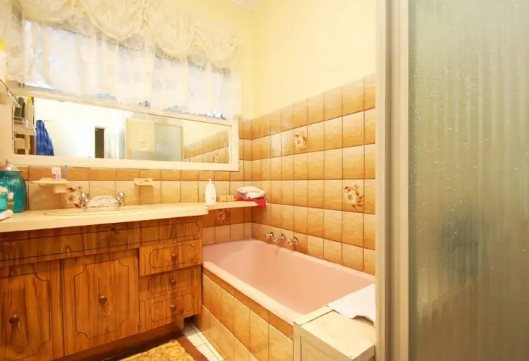 Sixth view of Homely house listing, 1 Lindsay Street, Glenroy VIC 3046