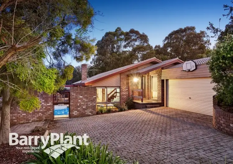 6 Nurla Place, Greensborough VIC 3088