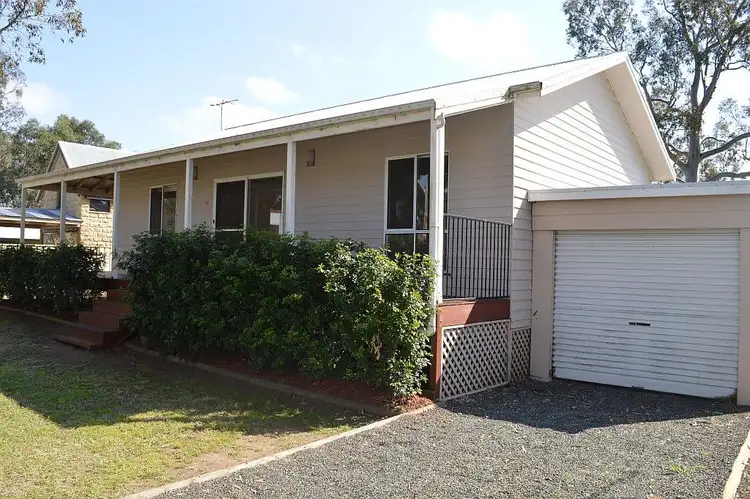 13 Stirling Street, Abernethy NSW 2325
