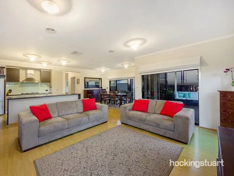 Second view of Homely house listing, 5 Cobaw Circuit, Caroline Springs VIC 3023