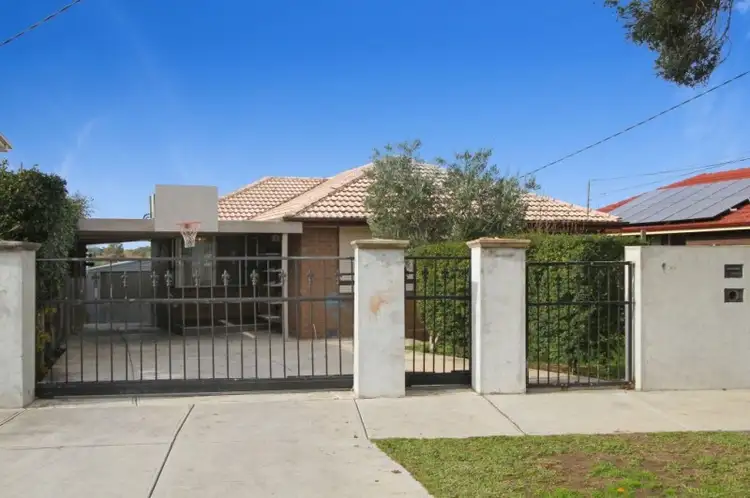 104 Casey Drive, Lalor VIC 3075