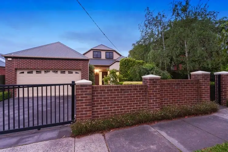 9 Mount View Street, Croydon VIC 3136