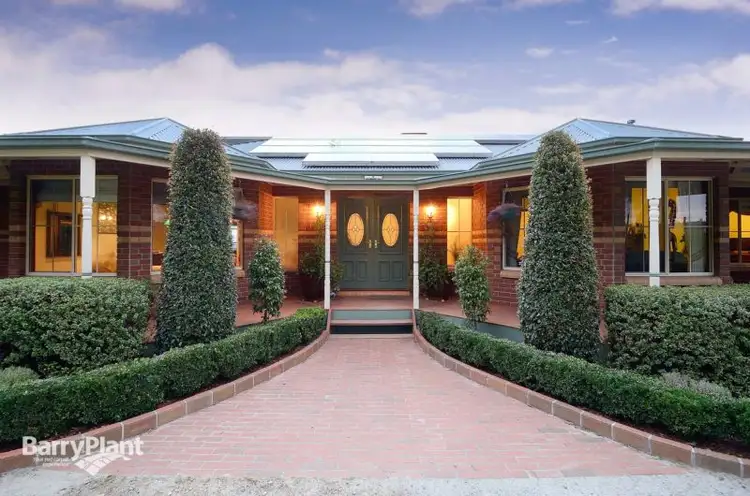 24 Warren Road, Nar Nar Goon North VIC 3812