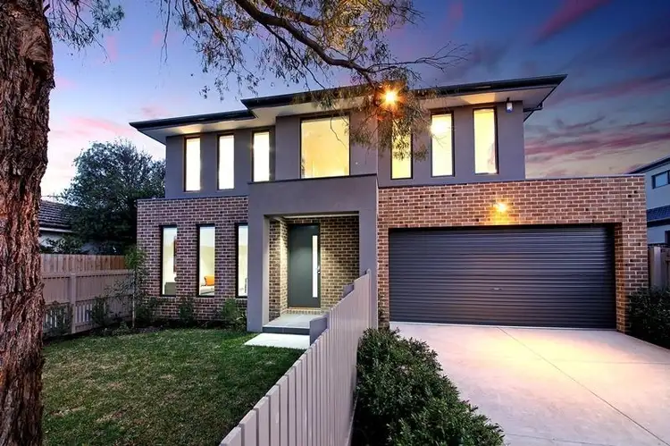 Main view of Homely townhouse listing, 1/6 Avon Street, Moorabbin VIC 3189