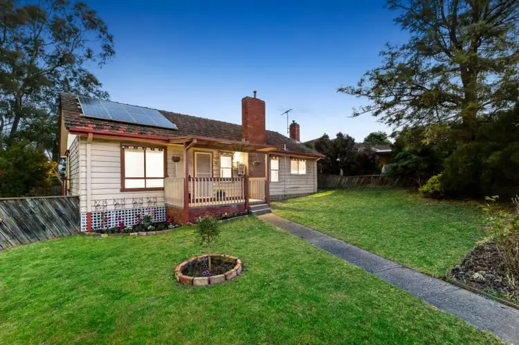 82 Henry Street, Greensborough VIC 3088