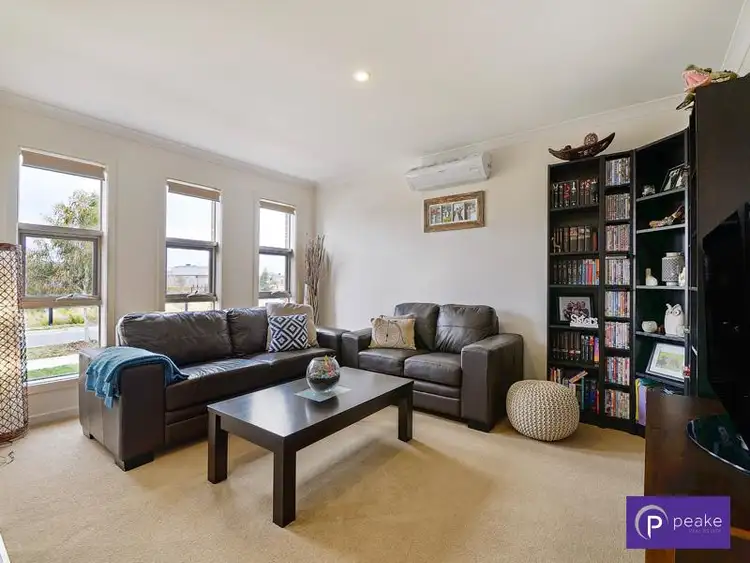 Sixth view of Homely house listing, 10 Cemetine Terrace, Cranbourne VIC 3977