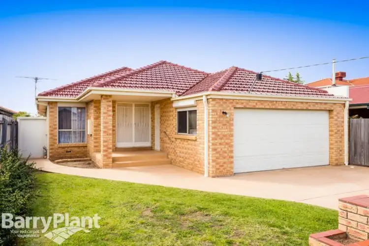 2 Rowson Court, Altona Meadows VIC 3028