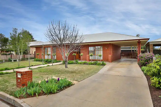 8 Ribarits Court, Mildura VIC 3500