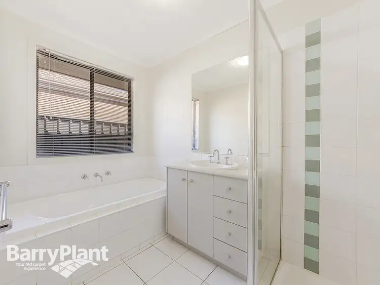 Sixth view of Homely house listing, 15 Howard Place, Deer Park VIC 3023