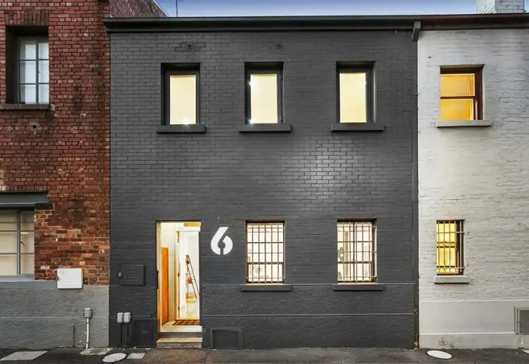 6 Trafalgar Place, North Melbourne VIC 3051