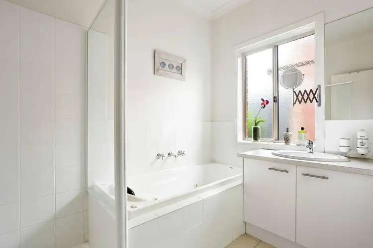 Sixth view of Homely house listing, 2/5 Steedman Drive, Mornington VIC 3931