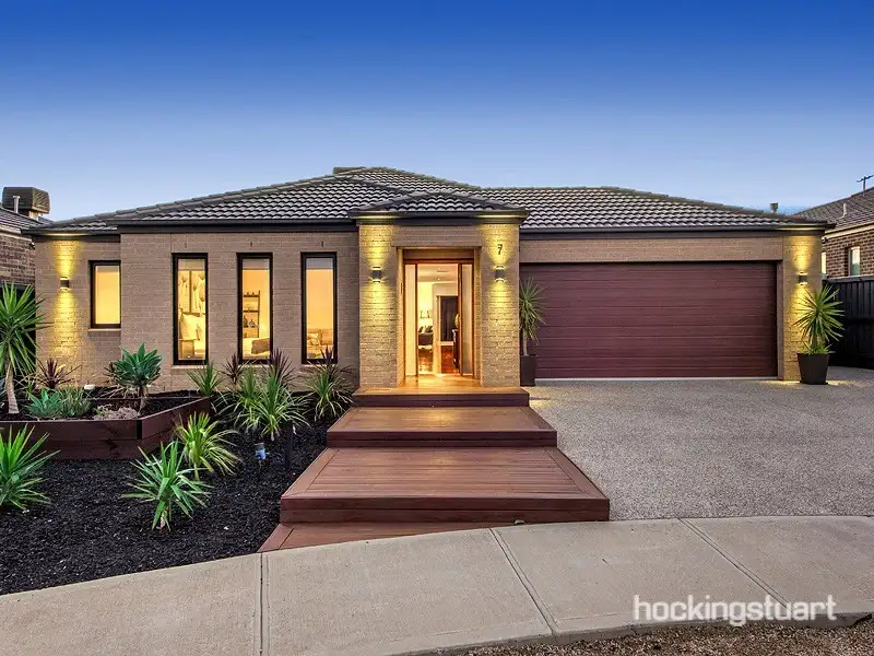 Main view of Homely house listing, 7 Alvis Close, Taylors Hill VIC 3037