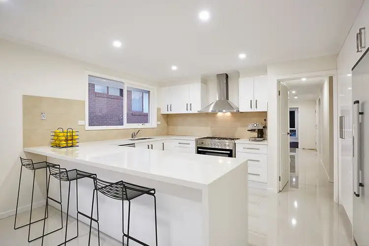 29 Santa Rosa Boulevard, Doncaster East VIC 3109