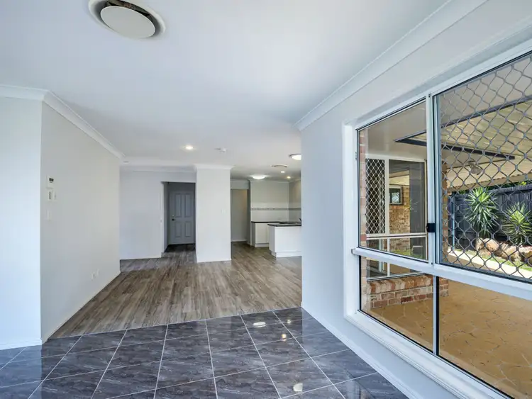 Sixth view of Homely house listing, 1 Panama Court, Kuraby QLD 4112