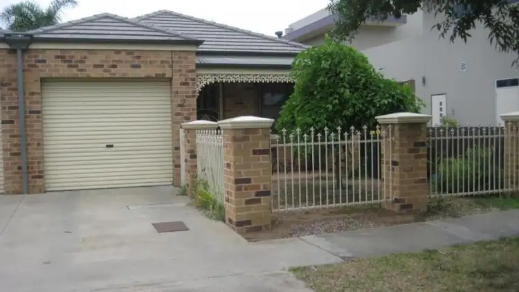 Main view of Homely unit listing, 2/9 Echuca Street, Moama NSW 2731