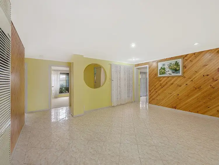 Second view of Homely house listing, 2 Moray Court, St Albans VIC 3021