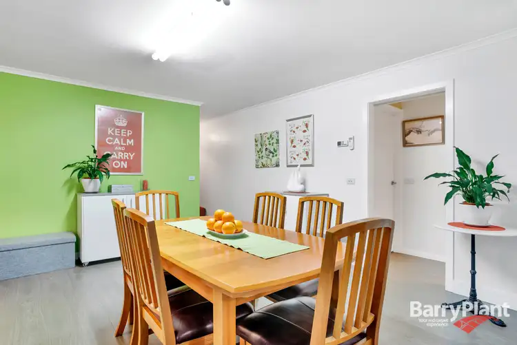 Fifth view of Homely house listing, 8 Wandin Court, Werribee VIC 3030