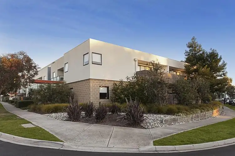 Main view of Homely house listing, 8/8 Crefden Street, Maidstone VIC 3012