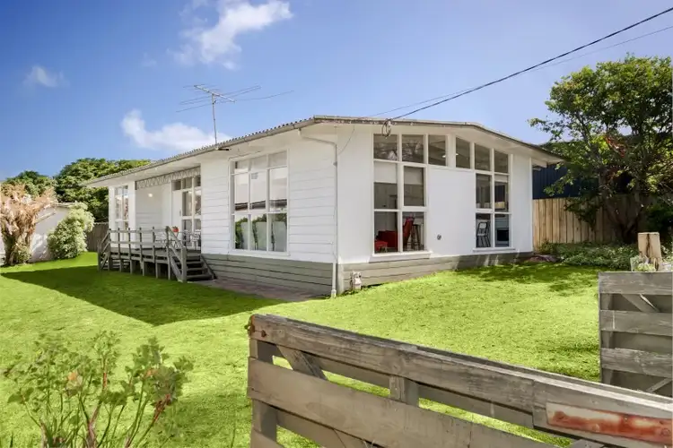 27 Grandview Road, Torquay VIC 3228