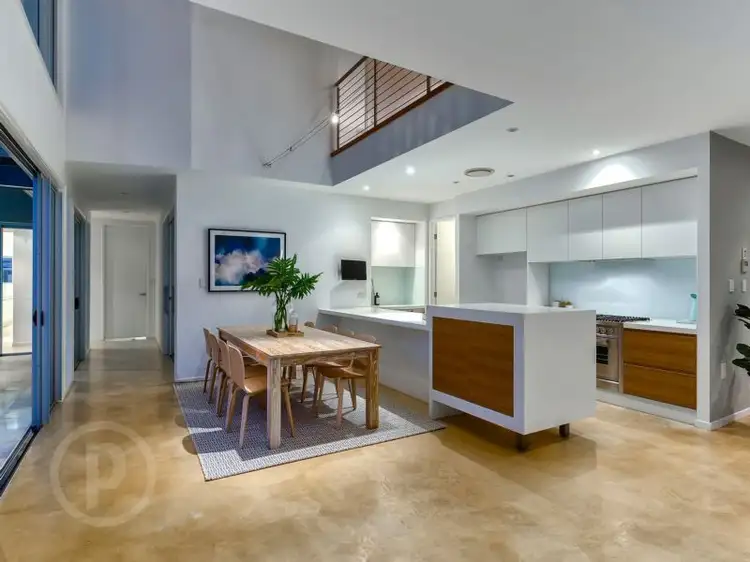 32 Davidson Street, Newmarket QLD 4051