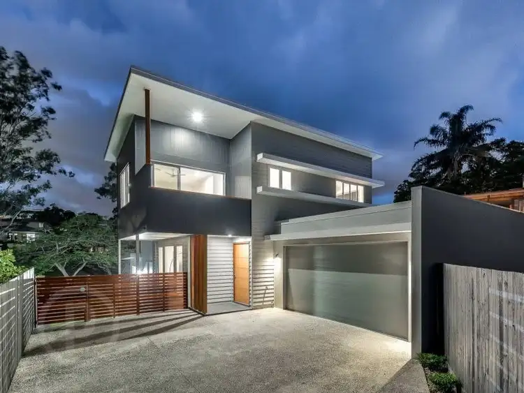 2 Satellite Street, Coorparoo QLD 4151