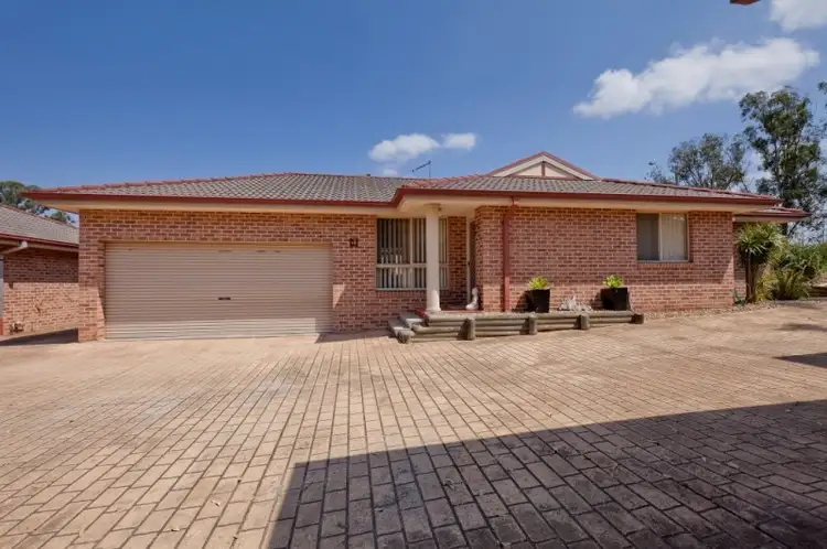 4/32 Richmond Road, Kingswood NSW 2747