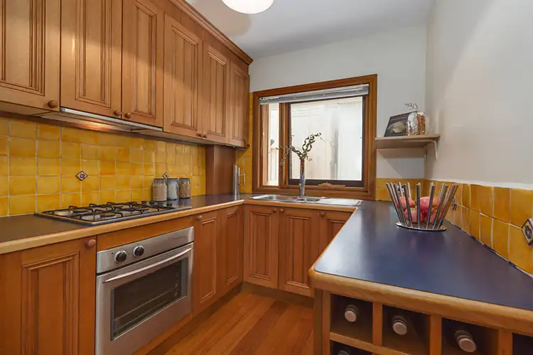 Fifth view of Homely apartment listing, 6/122 Beach Road, Parkdale VIC 3195
