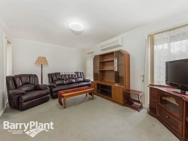 Second view of Homely unit listing, 2/6 Pennell Avenue, St Albans VIC 3021