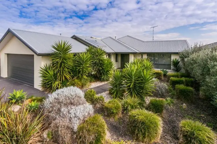 9 Lowdon Place, Torquay VIC 3228