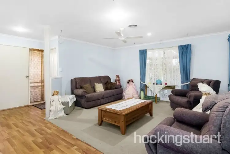 Second view of Homely house listing, 7 Ford Court, Truganina VIC 3029