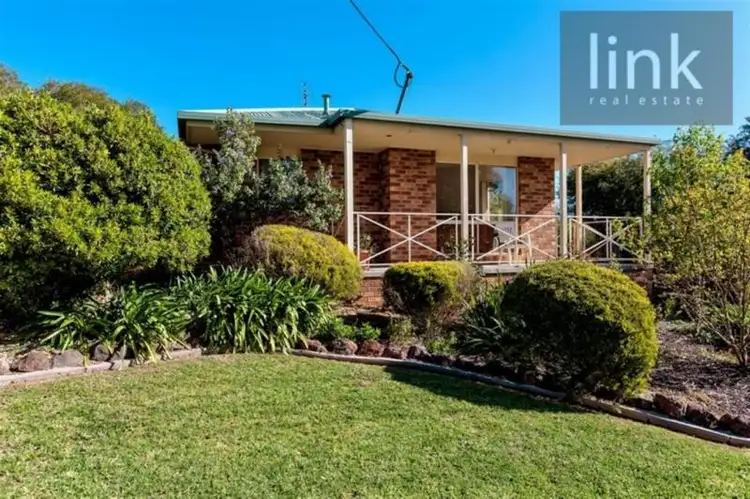 Second view of Homely townhouse listing, 1/947 Padman Drive, West Albury NSW 2640