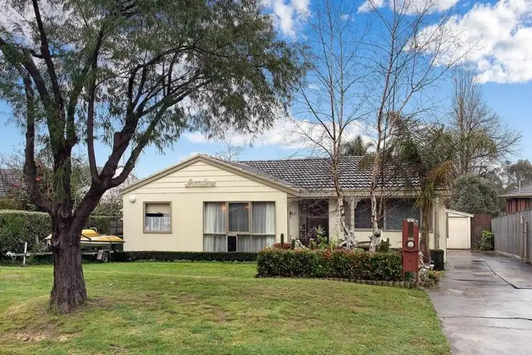 Second view of Homely house listing, 5 Trevor Court, Warranwood VIC 3134