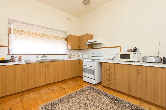 Second view of Homely house listing, 30 Goulburn Avenue, Red Cliffs VIC 3496