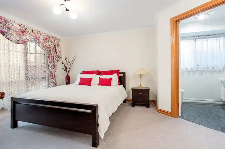 Fifth view of Homely house listing, 7 Dulcify Court, Keilor Downs VIC 3038