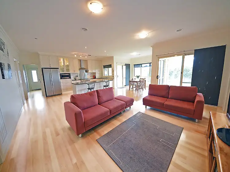 Second view of Homely house listing, 3 Isabel Court, Portland VIC 3305