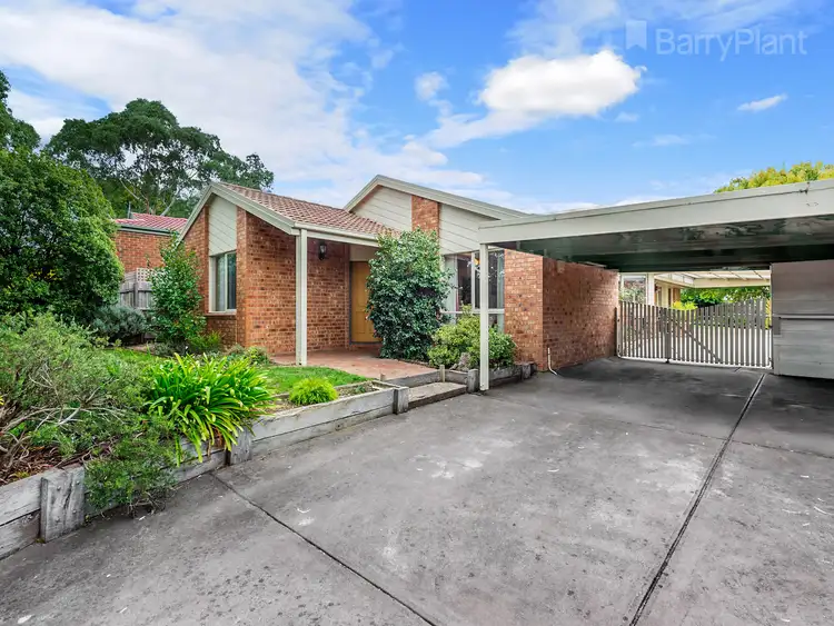 28 Fairlawn Place, Bayswater VIC 3153