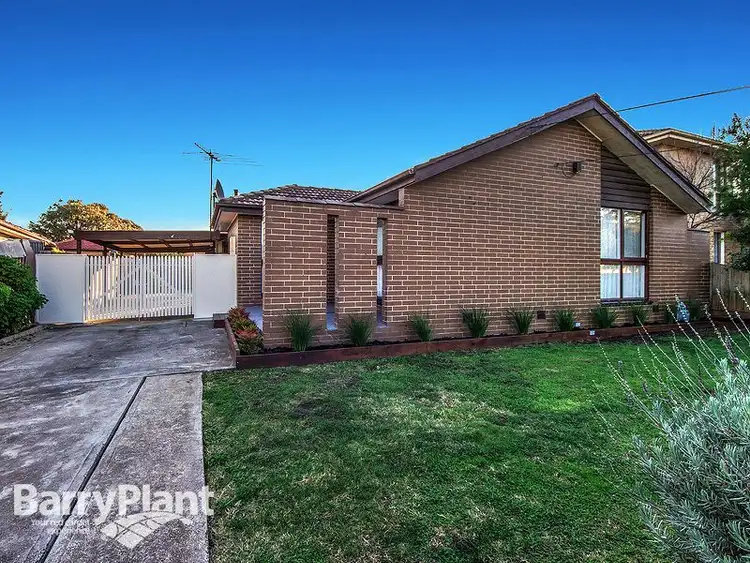23 Novara Parade, St Albans VIC 3021