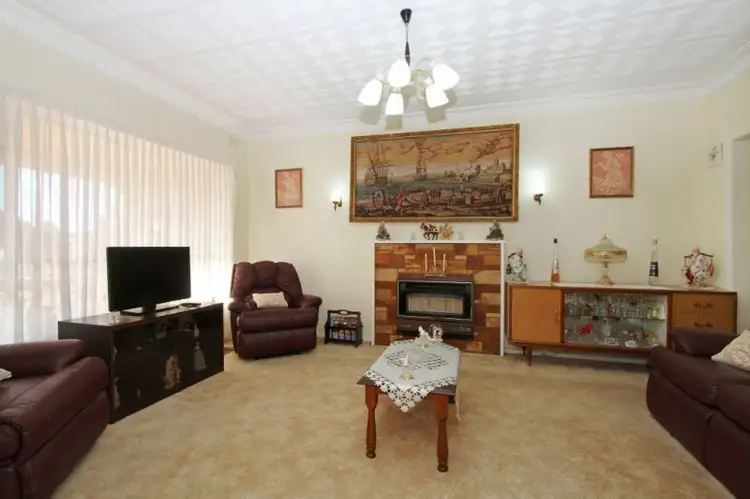 Fourth view of Homely house listing, 1 Kingsley Court, Thomastown VIC 3074