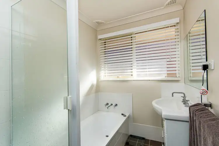 Seventh view of Homely house listing, 10 Tamar Close, Metford NSW 2323