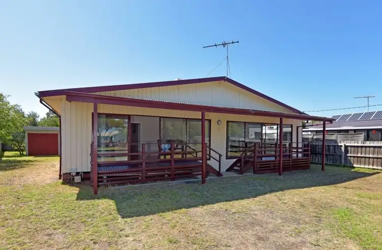 6 Charles Court, St Leonards VIC 3223