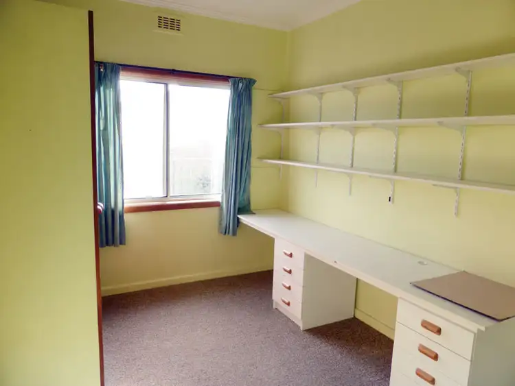 Fifth view of Homely house listing, 9 Alexander Avenue, Horsham VIC 3400