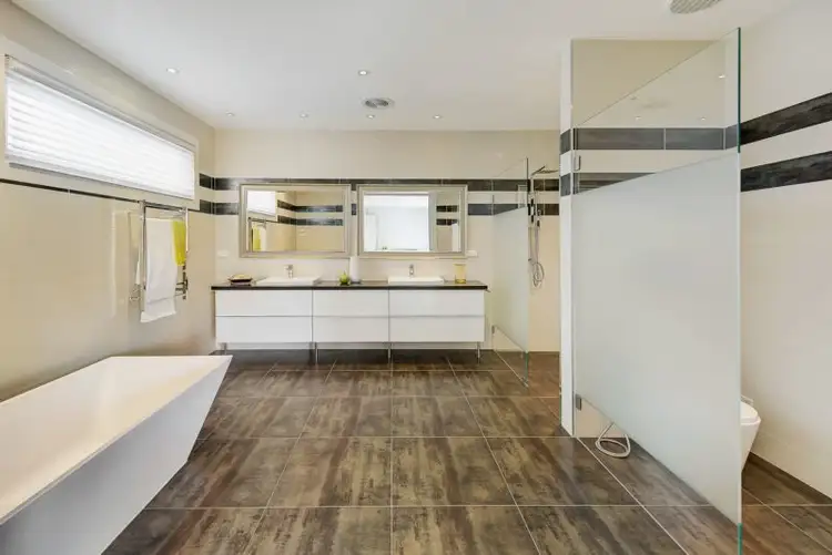 Sixth view of Homely house listing, 7 Mowbray Court, Doncaster East VIC 3109