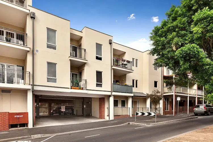 3/1 Gatehouse Drive, Kensington VIC 3031