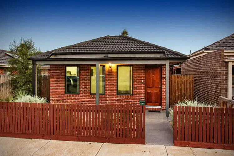 30 Walhalla Drive, Eynesbury VIC 3338