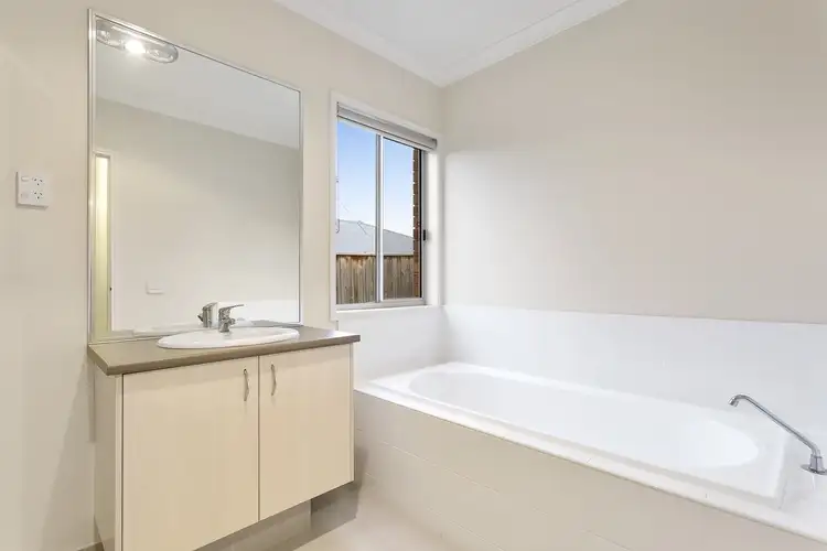 Sixth view of Homely house listing, 33 Kiora Avenue, Doreen VIC 3754