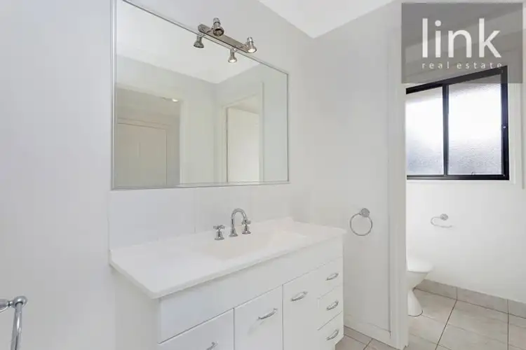 Sixth view of Homely unit listing, 136 Borella Road, East Albury NSW 2640